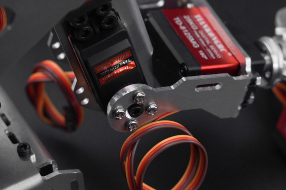 ROB0036-detail-003_564x376